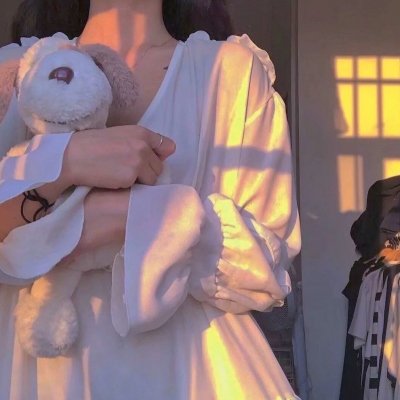玉女春潮封面